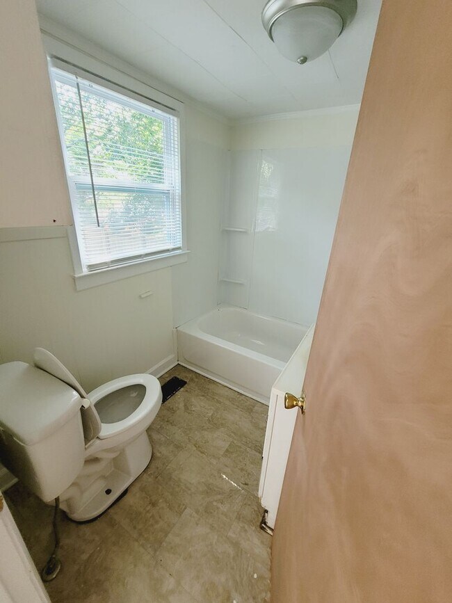Foto del edificio - 2 bedroom in the heart of Gastonia