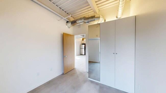 Interior Photo - 418 East Grand