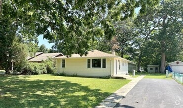Building Photo - 35339 N Hickory Ln