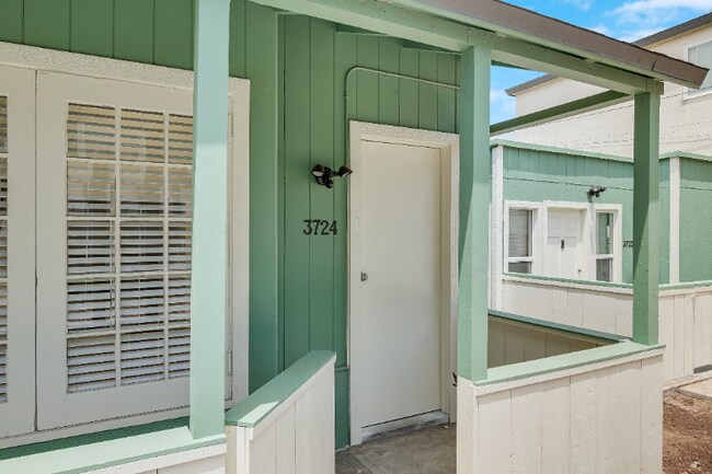 Foto del edificio - 3724 First Ave.