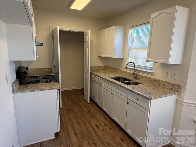 Foto del edificio - 12631 Cumberland Crest Dr