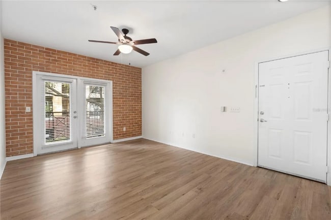 Photo - 2010 E Palm Ave Apartment