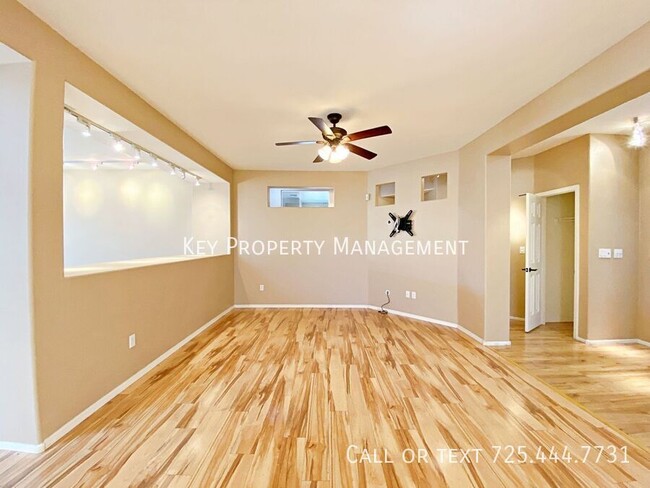 Foto del edificio - 2 BEDROOM SINGLE STORY IN AGE RESTRICTED S...