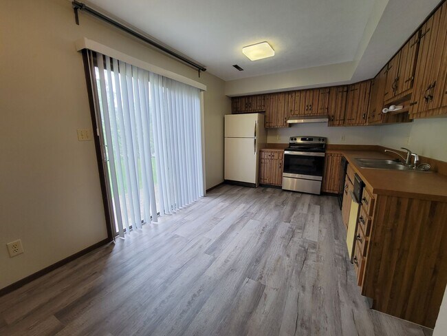 Foto del edificio - Near Med Center 2 Bedroom, 1.5 Bathroom Townhouse Available 8/5/26