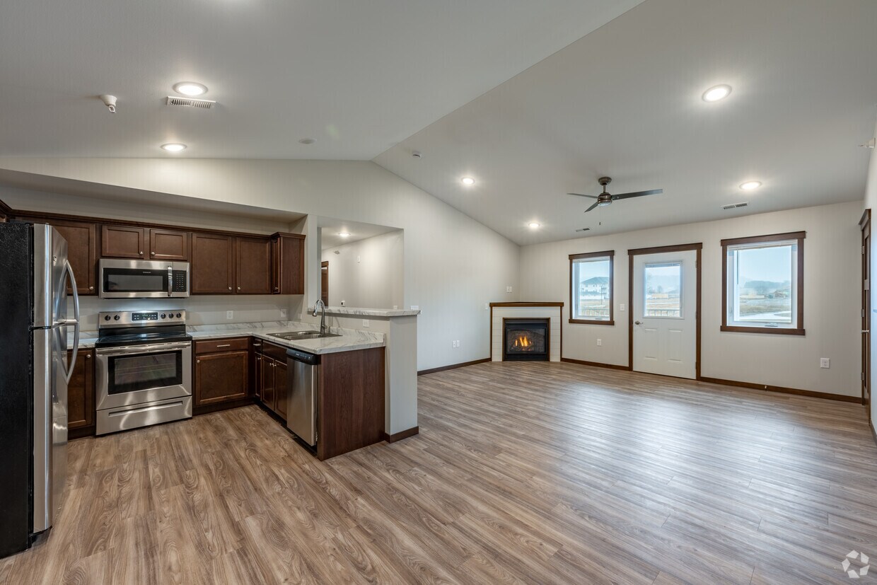 Park West Townhomes Apartments in Chippewa Falls, WI