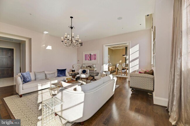 Foto del edificio - 3329 Prospect St NW
