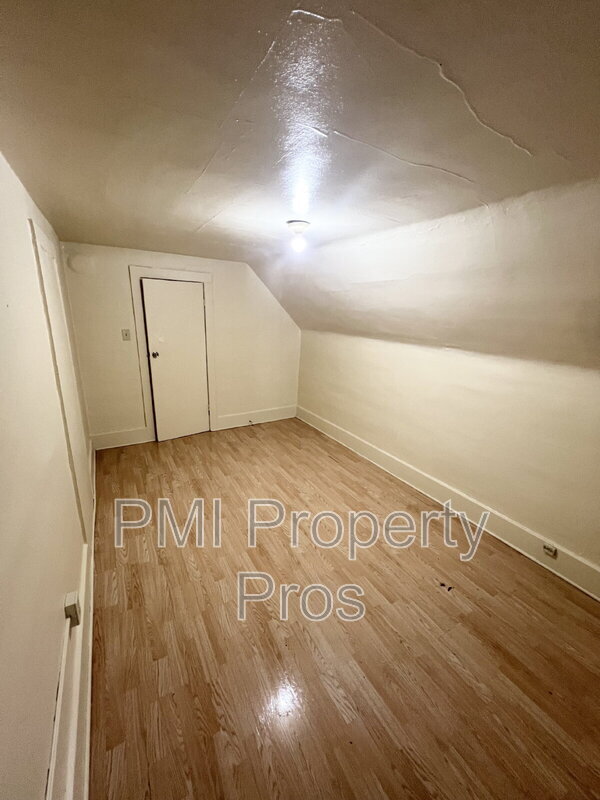 Foto del edificio - 2217A S 19th St
