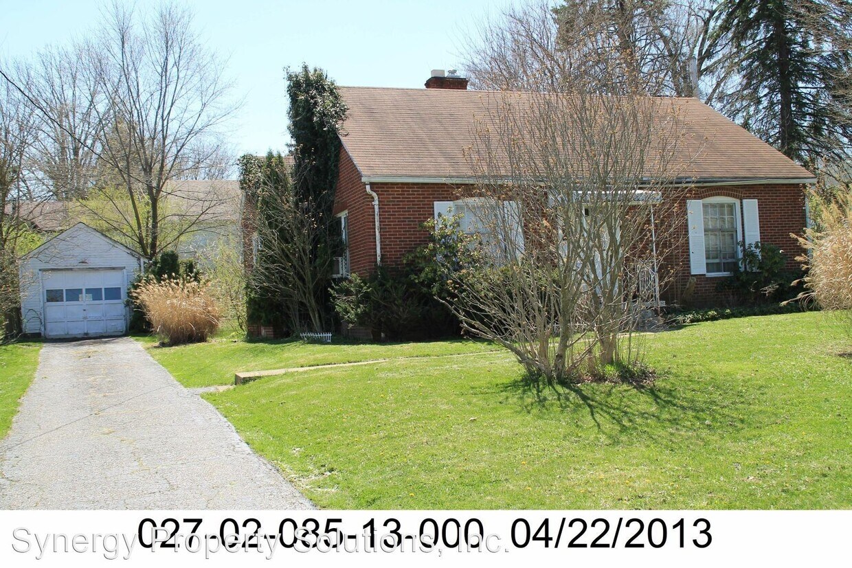 Primary Photo - 705 Manchester Rd