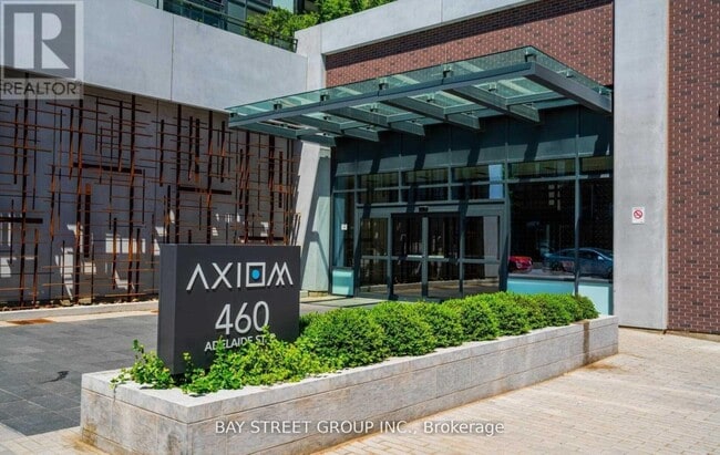 Building Photo - 460 Adelaide St E