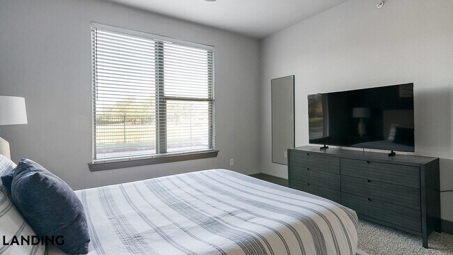 Foto del edificio - 14805 Grisby Rd