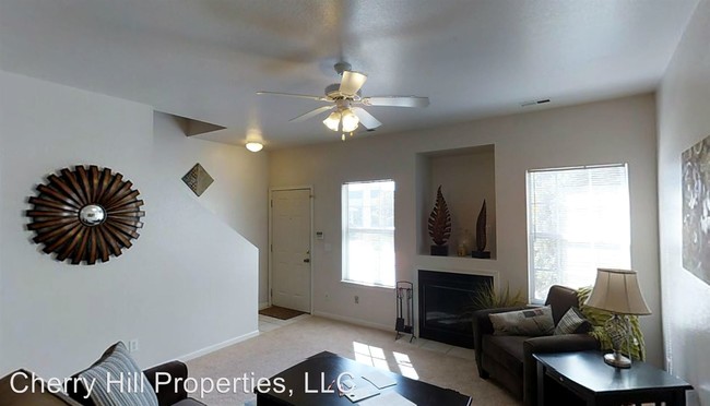 Foto del edificio - 2 br, 2 bath Apartment - 3520 W 22nd St.