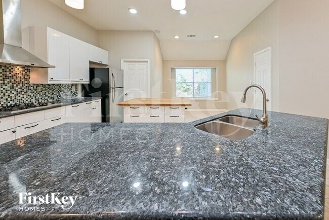 Building Photo - 11906 Knoll Bend Ct