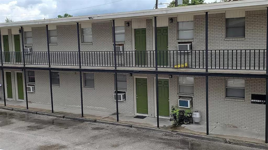 5007 Paige St Unit 12, Houston, TX 77004 Room for Rent in Houston, TX