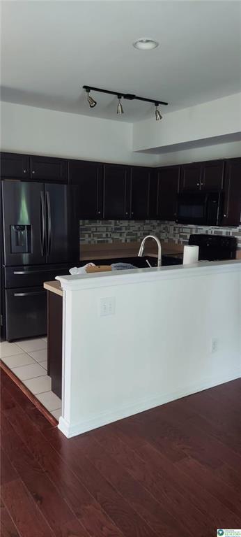 Foto del edificio - 1540 Crest Park Ct