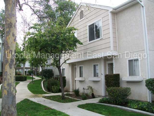Primary Photo - Lovely Townhome in Gated Community