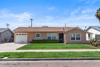Building Photo - 927 Spinel Ave