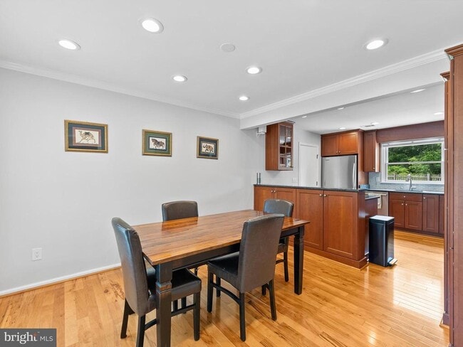 Foto del edificio - 13517 Point Pleasant Dr