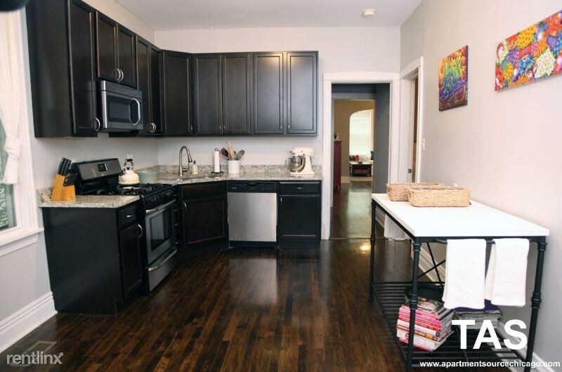 Primary Photo - 3634 N Damen Ave