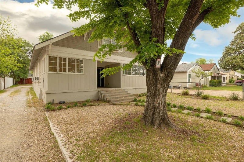 Photo - 2317 Gilford St (Dallas, TX)