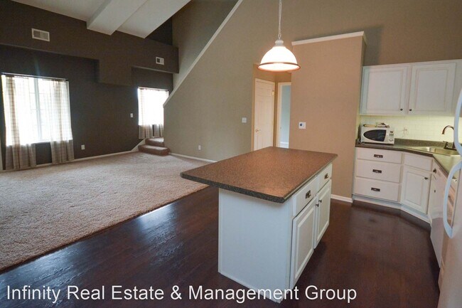 Building Photo - 2 br, 1 bath House - 2092 11th Ave SE Unit C