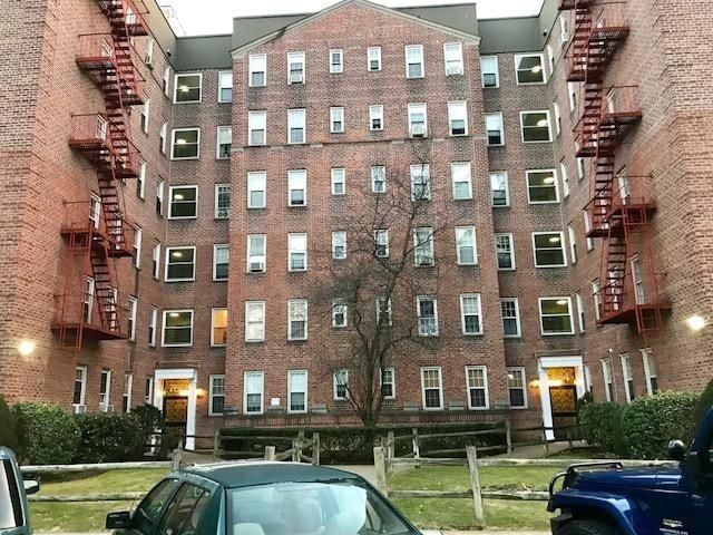Primary Photo - 760 Bronx River Rd