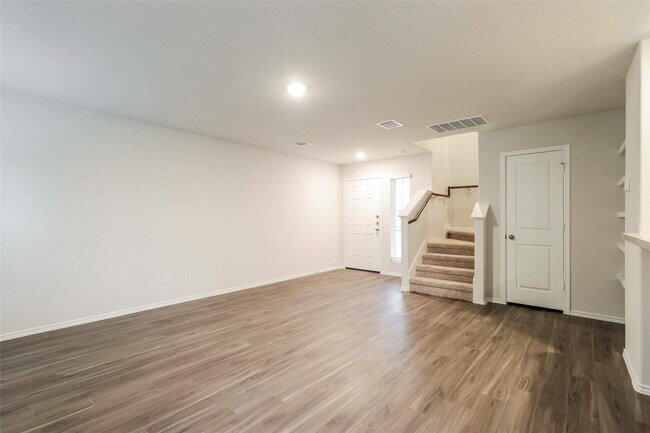 Building Photo - 2549 Coho Dr