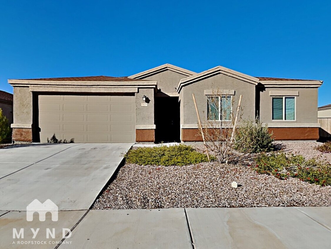 Foto principal - 7470 W Corona Rd