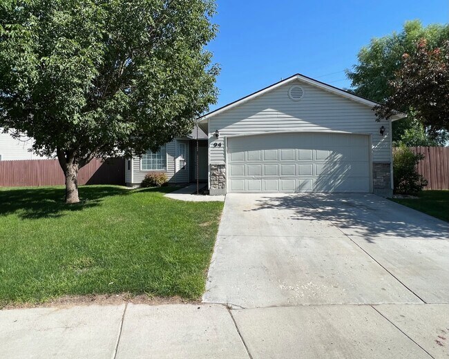 Building Photo - 94 S Bancroft Way