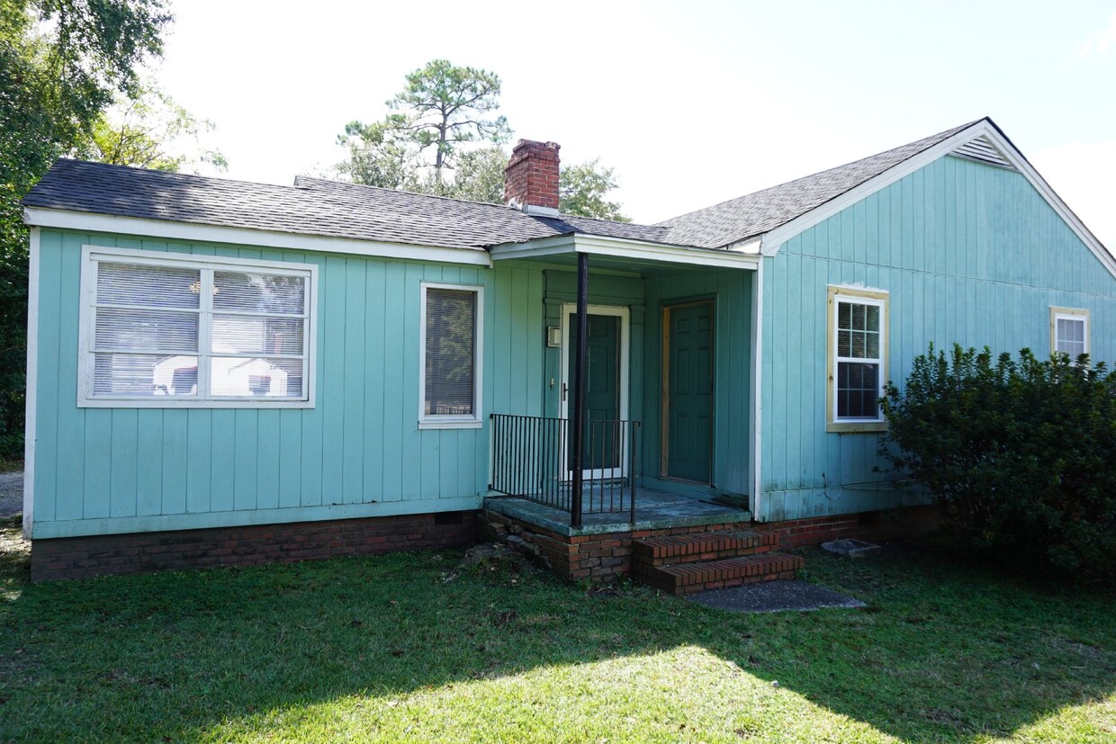 Primary Photo - 3BR/1BA Home in Midtown Wilmington - $1,75...