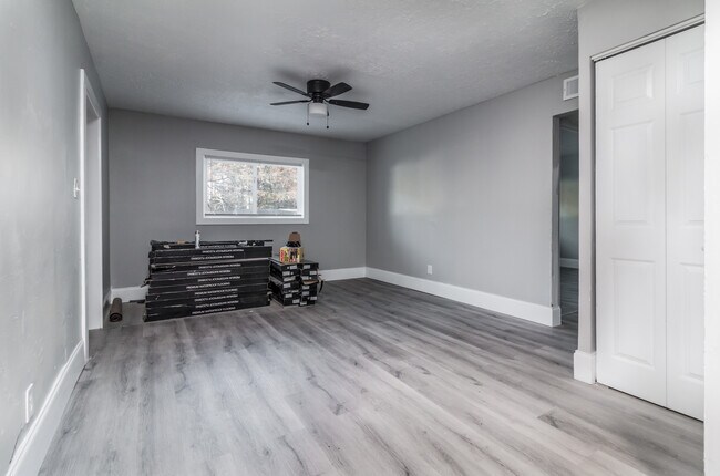 Building Photo - 511 Gresham Park Dr