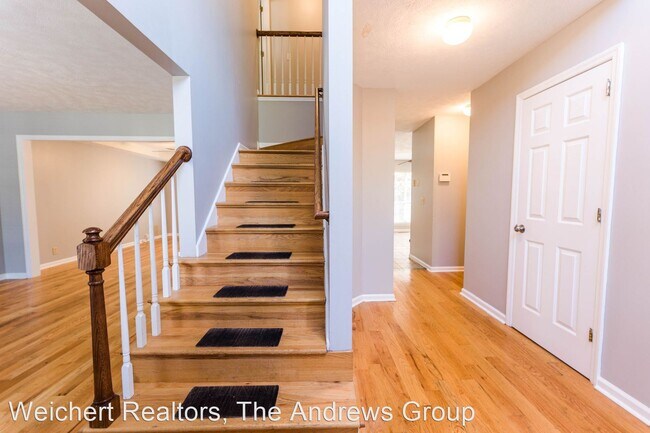 Building Photo - 4 br, 2.5 bath House - 3425 Cobble St