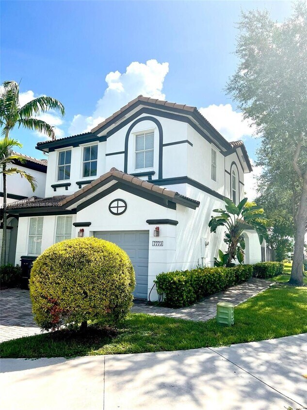 7773 NW 114th Path, Medley, FL 33178 Townhome Rentals in Medley FL
