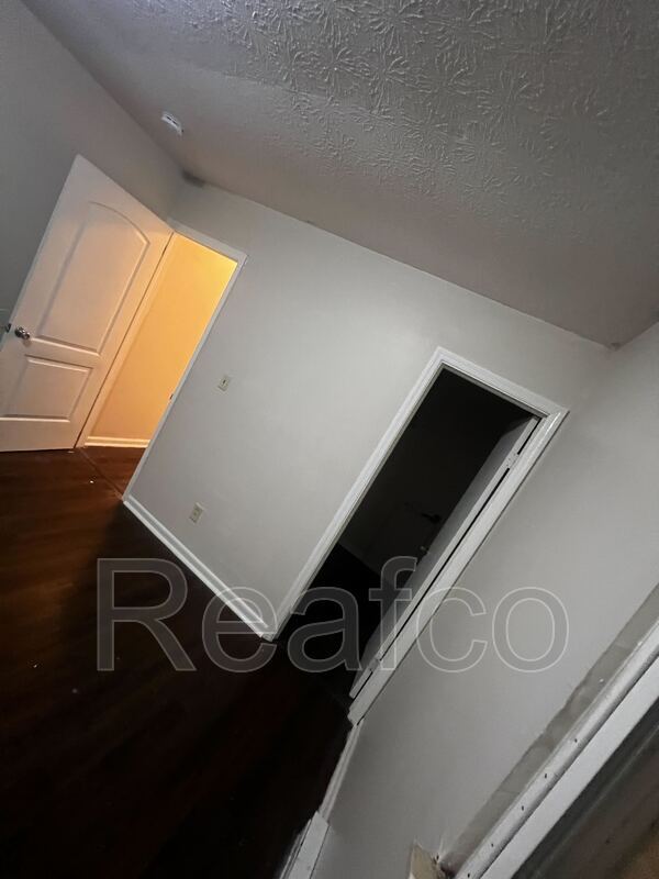 Building Photo - 50 N Eureka Ave