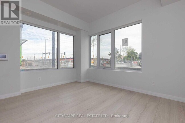 Building Photo - 1010 Portage Pkwy