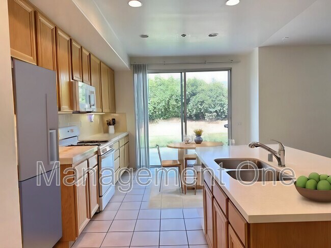 Building Photo - 4862 Brookstone Ct