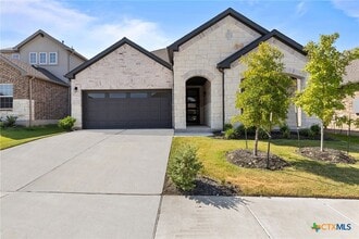 Building Photo - 2132 Magnolia Hl Dr