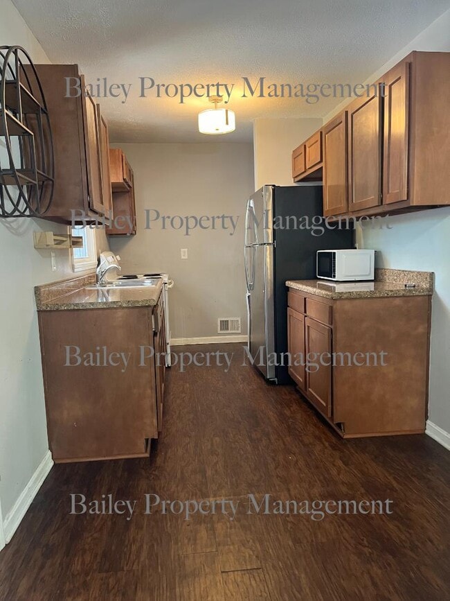 Foto del edificio - 6357 Doe Run Rd