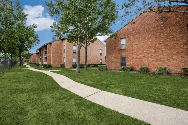 Building Photo - Veridian at Clear Lake