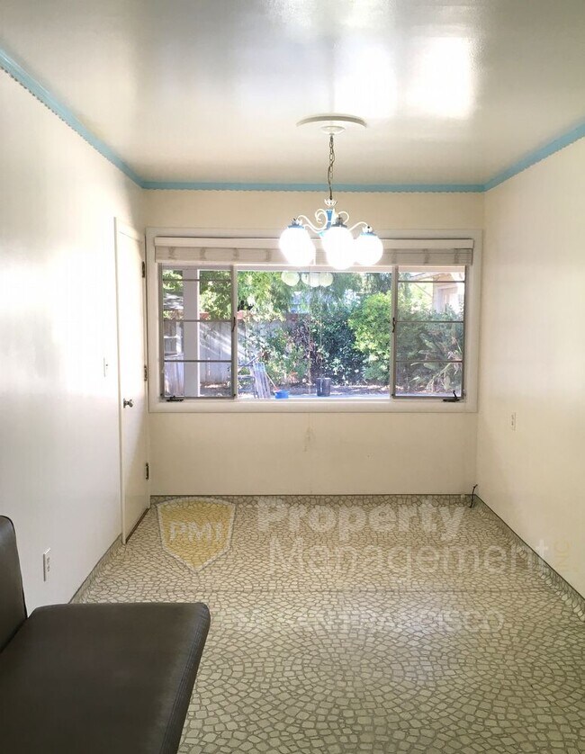 Foto del edificio - 2831 Sinclair Ave