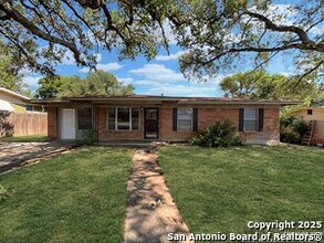 4543 Cambray Dr