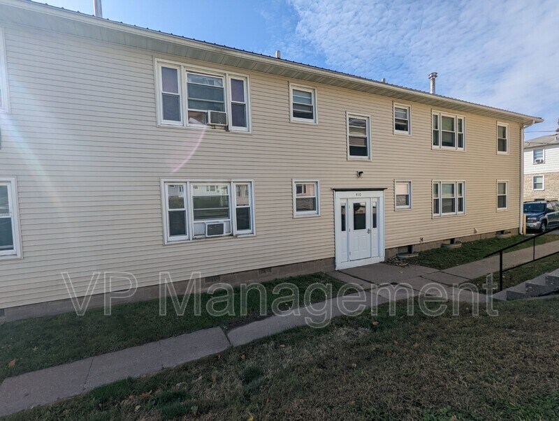 410 23rd St Unit 6, Bettendorf, IA 52722 Condo for Rent in Bettendorf, IA