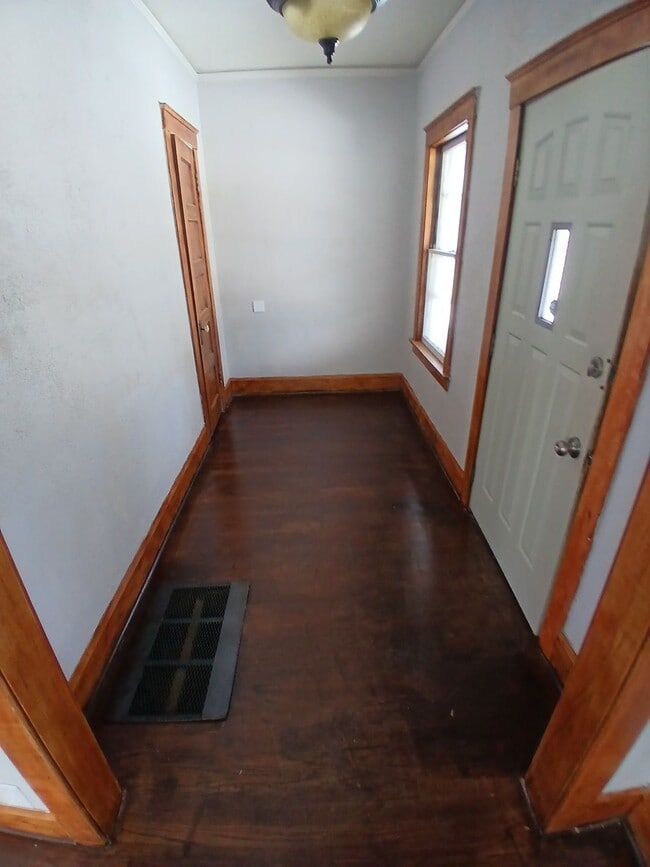 Building Photo - 1516 Price St