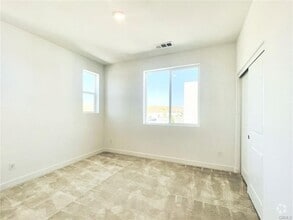 Building Photo - 402 Merit