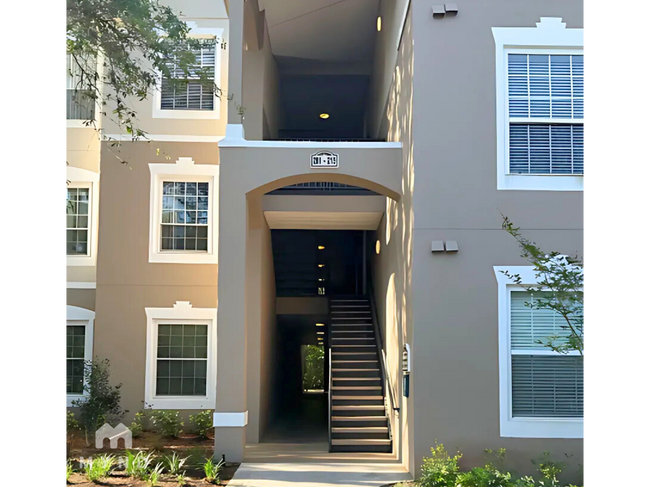 Building Photo - 10550 Baymeadows Rd