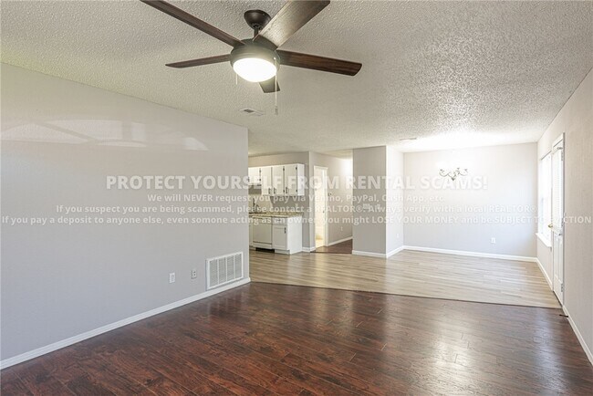 Foto del edificio - 1682 N Dawn Dr