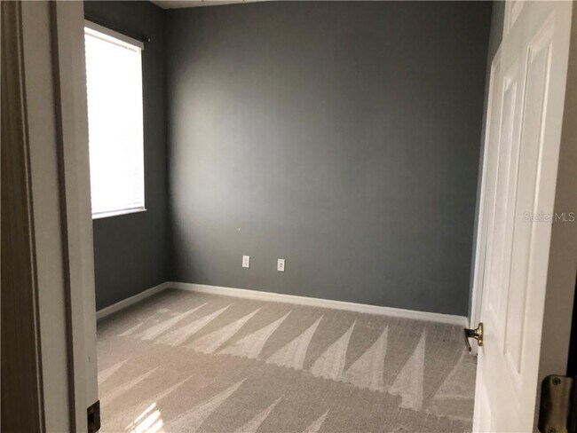 Foto del edificio - 676 Legacy Park Dr