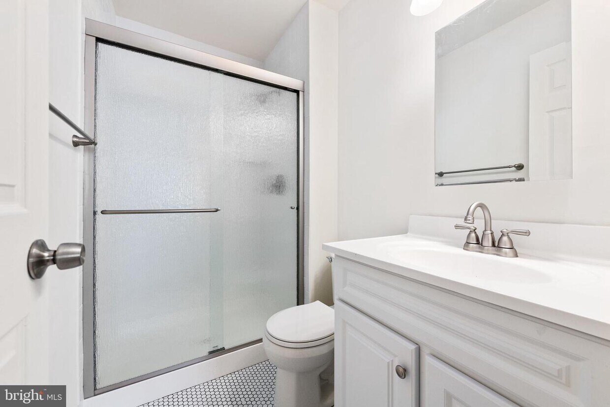 Foto principal - 325 Norris Hall Ln