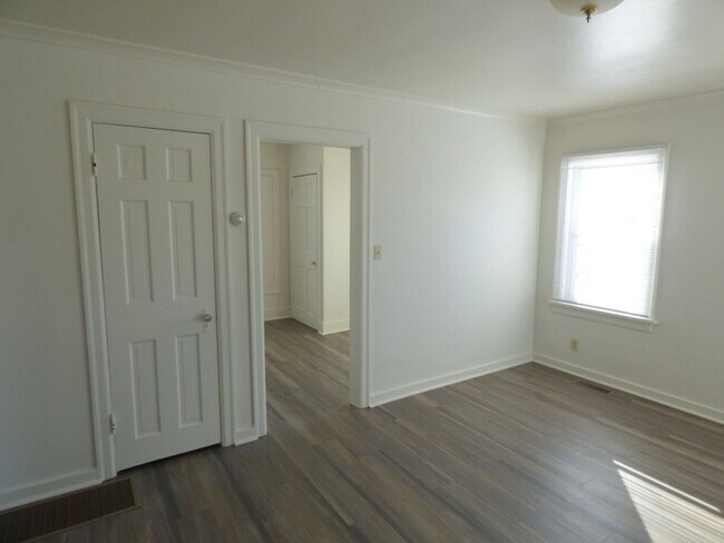 Foto del edificio - 4331 Lafayette St - Two Bedroom One Story ...
