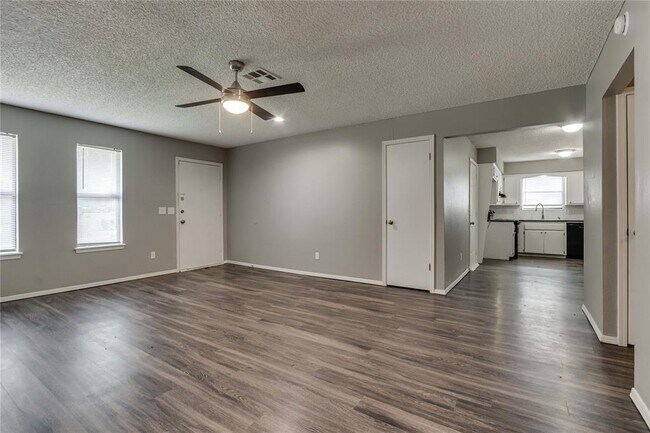 Foto del edificio - 3916 SE 46th St