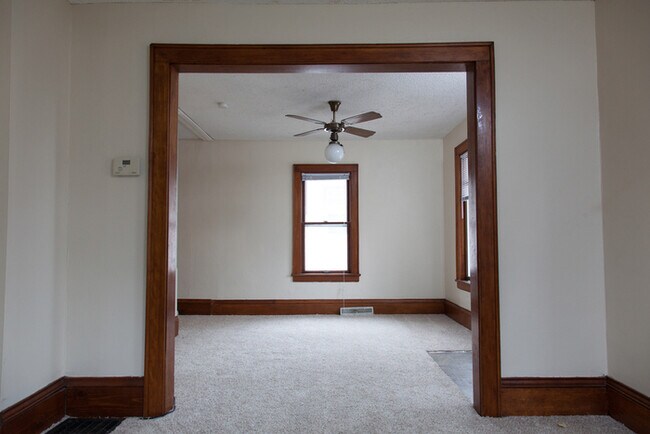 Foto del edificio - 3848 Major Ave N